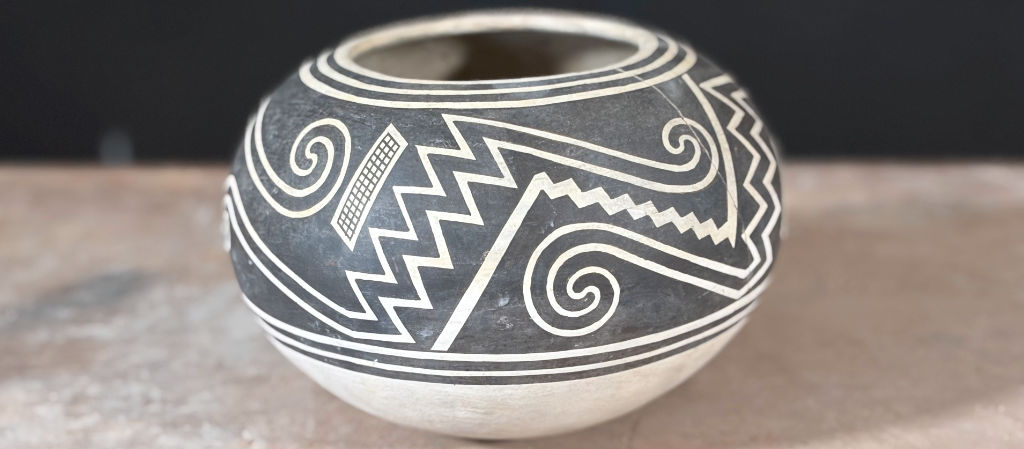 mimbres seed jar